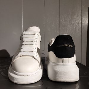 ALEXANDER MCQUEEN Oversized Sneaker